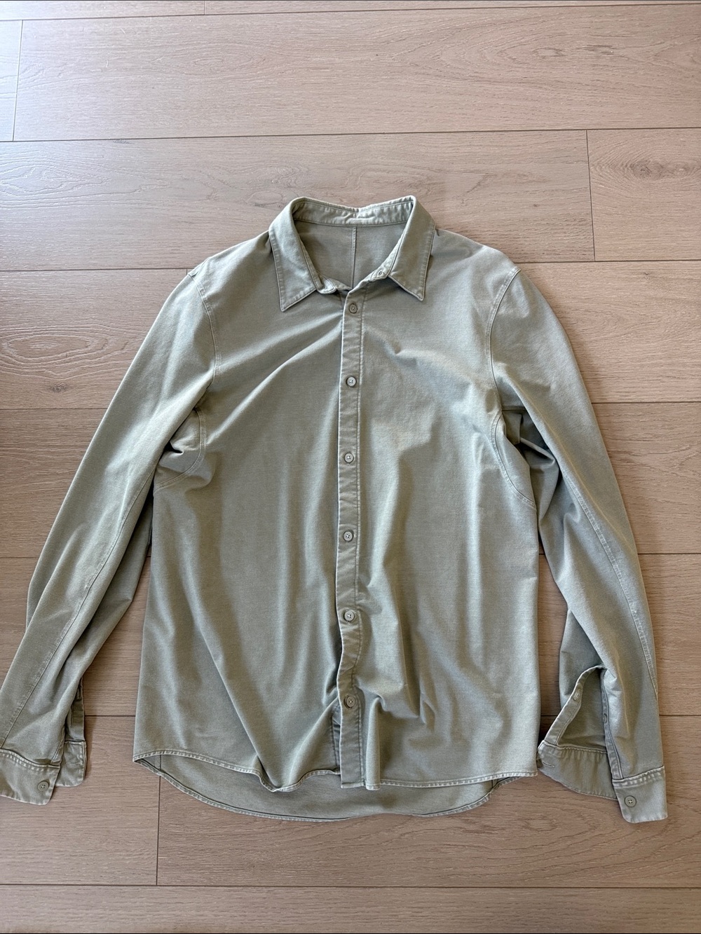 Men's Long-Sleeve Button-Down Shirt in Light Olive